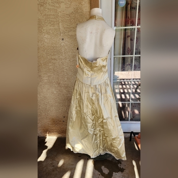 GUNNE SAX VINTAGE GOLD METALLIC DRESS - Picture 3 of 6